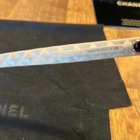 Chanel Sunglasses 5288Q - Picture 3 of 13